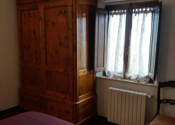 Il Nespolo سان جيمينيانو